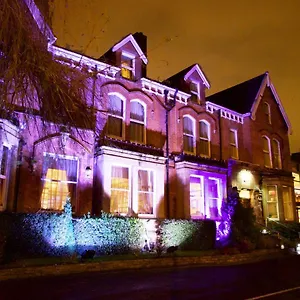 South 3* Manchester